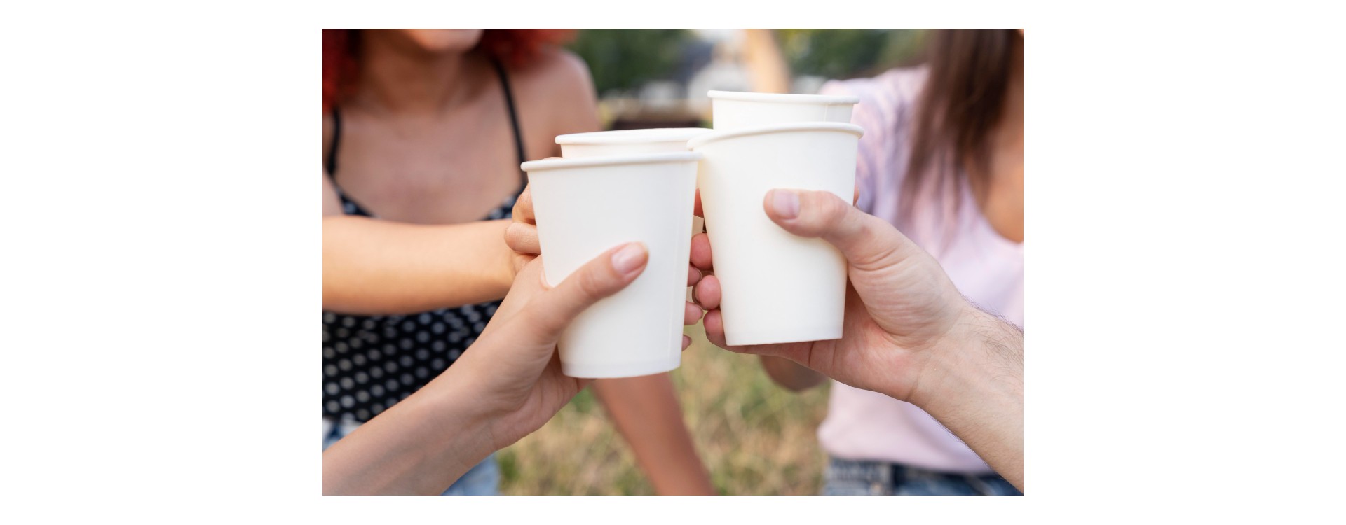 ¿Cuántos mililitros tiene un vaso desechable?